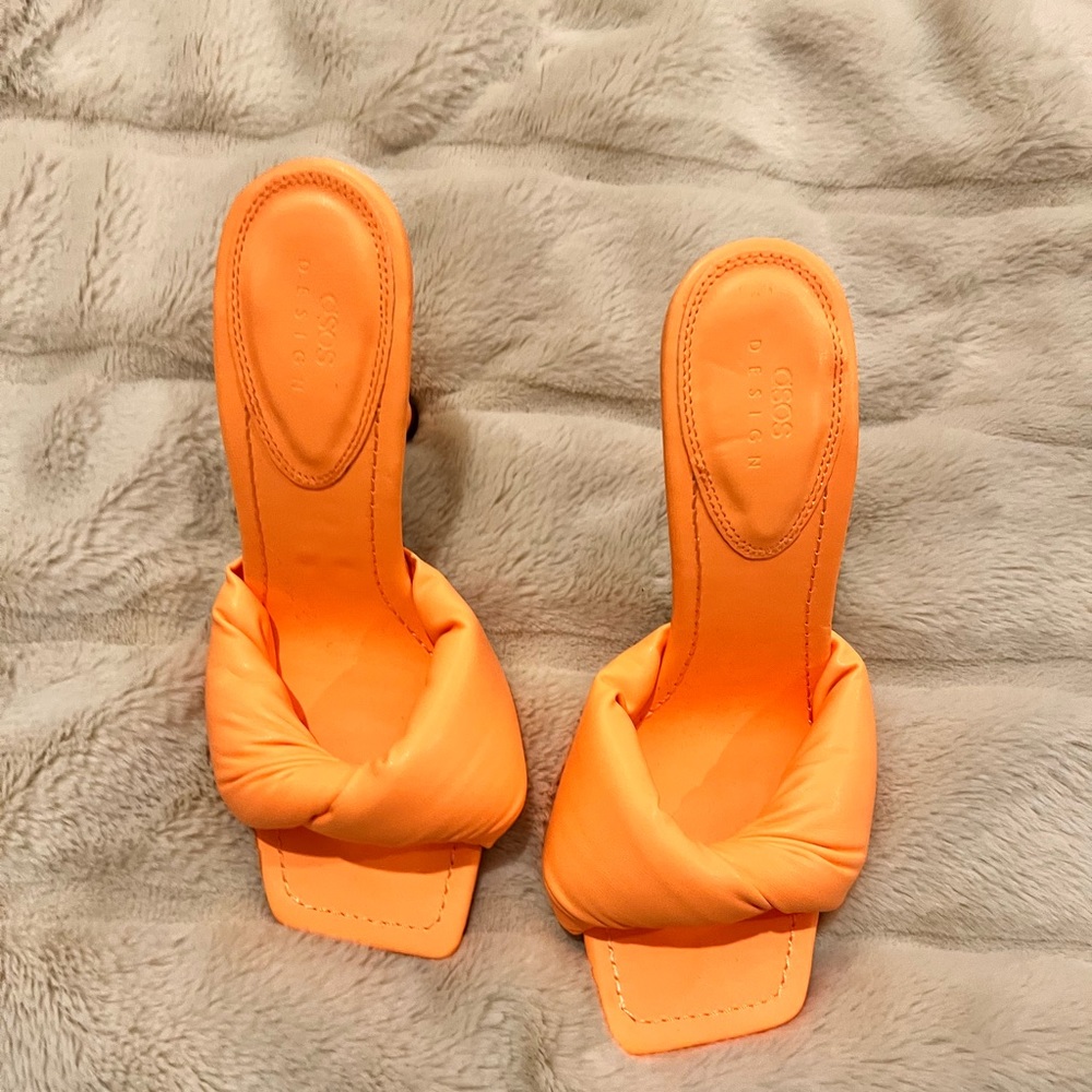 - ASOS DESIGN Niki padded twist high heeled mules in coral